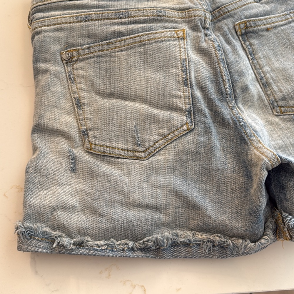 Anthropologie Pilcro Hyphen High-Rise Embroidered
Shorts Size 26 - Picture 11 of 17